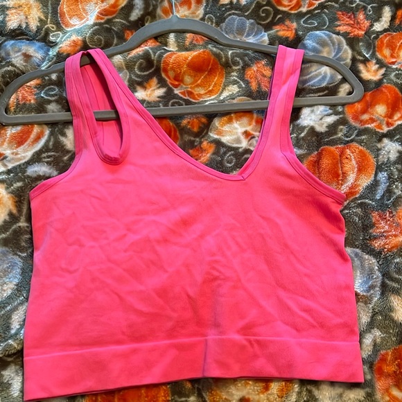 Hot pink crop tank top - Picture 1 of 3